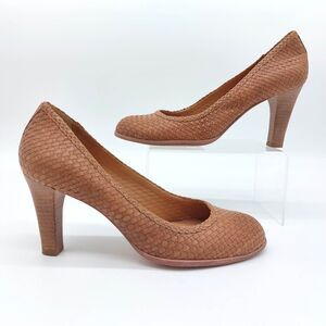 Corso Como Shoes Womens Sz 6.5 Tan All Leather Basket Weave Comfort Heels Brazil